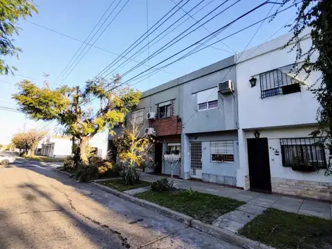 Castaños 500 , Piso 0