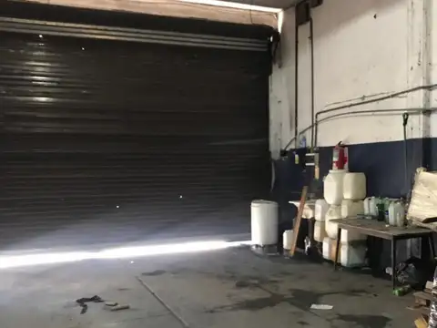 Galpon en Alquiler en Ramos Mejia, $ 1