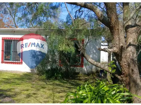 Venta Casa 2 Dorms, Calle 11, Artilleros, Colonia.