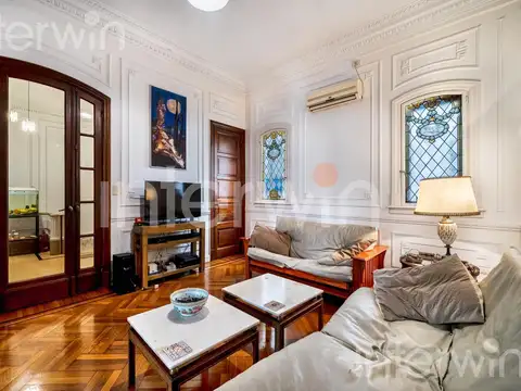 PH - 7 Ambientes y dependencias - con balcón y cochera - Caballito - VENTA