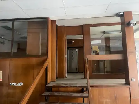 LOCAL 400M2 APTO PARA BANCO EN CENTRO CBA