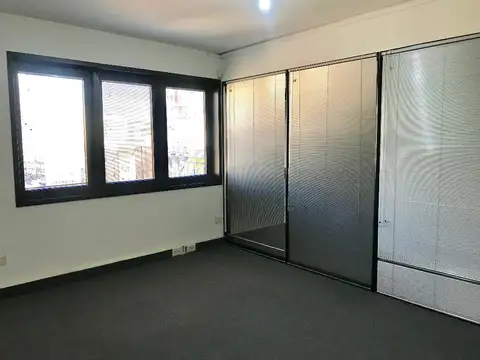 Oficina en Venta 15 años