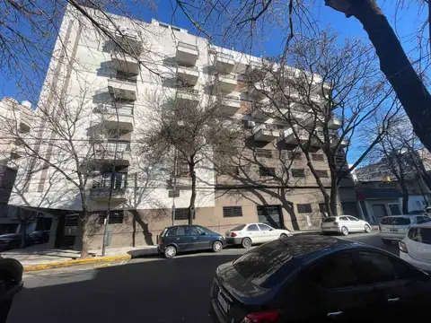 VENTA COCHERA FIJA EXCELENTE OPORTUNIDAD CABALLITO