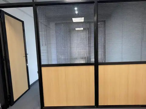 Oficina en Alquiler 40 años