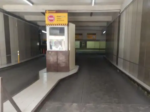 Cochera en Centro