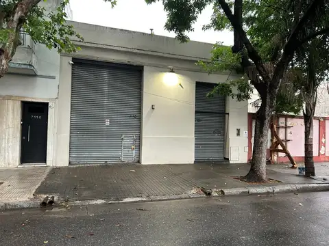 Oficina comercial en venta en Liniers.