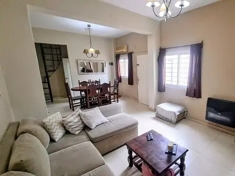 CASA 4 AMBIENTES  VENTA VILLA MADERO