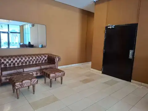 Oficina 2 ambientes con 1 baño