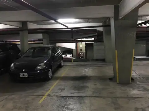 Cochera en venta - 12mts2 - Recoleta