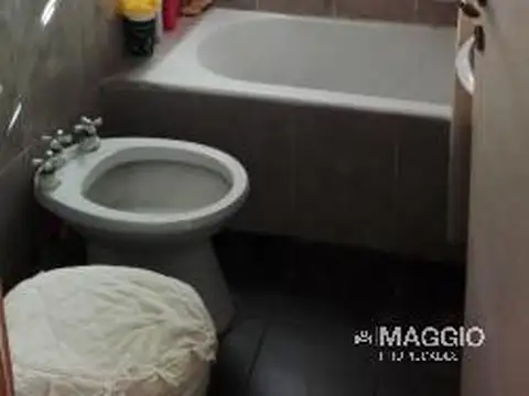 CASA VENTA VILLA SARMIENTO 4 AMBIENTES