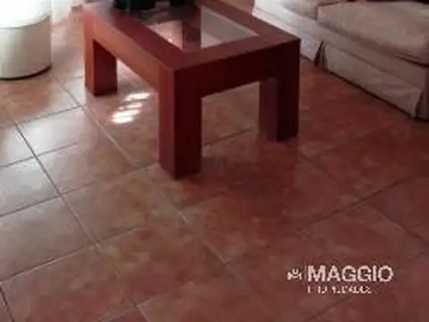 Casa en Venta en Villa Sarmiento, USD 220.000