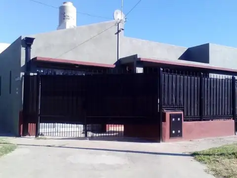 casa con cochera en lanus este