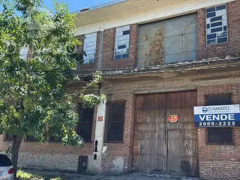 Depósito en Valentin Alsina