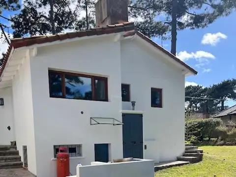 CASA RECIEN RECICLADA Y CASA DE HUESPEDES