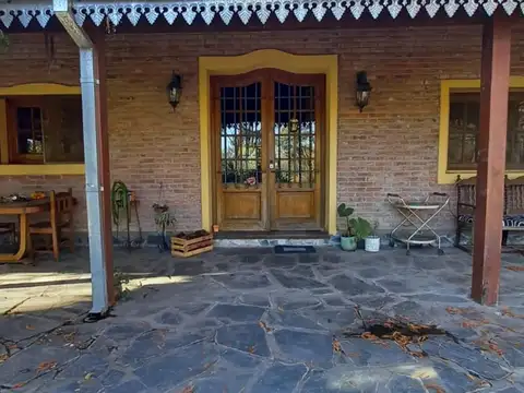 Casa 4 ambientes con 3 baños