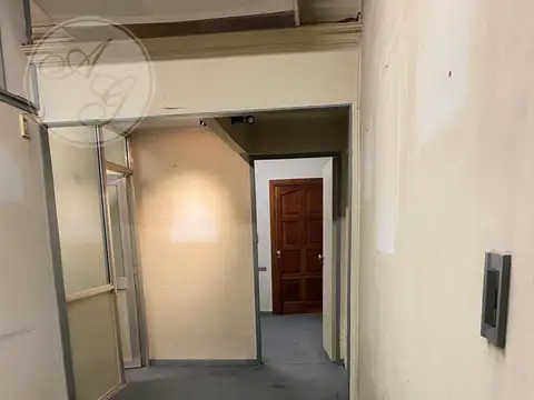 Oficina en Venta 60 años