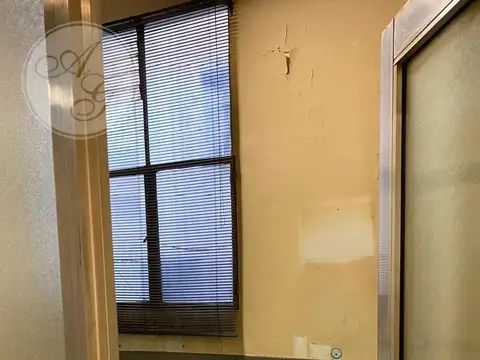 2 OFICINAS UNIFICADAS C/ DOBLE CIRCULACION - 88M2 - A 1 CUADRA DE LA 9 DE JULIO Y AV DE MAYO