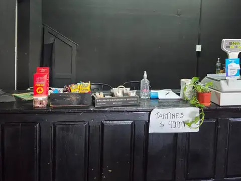 EN ALQUILER LOCAL COMERCIAL - SEMICENTRO, TANDIL