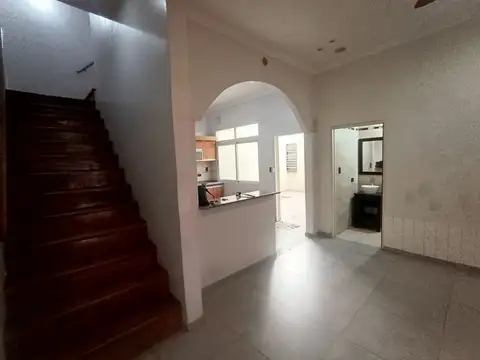 Depto Tipo Casa en Venta en Liniers, USD 237.000