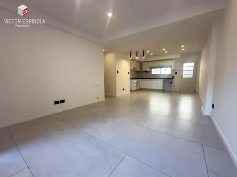 17 DE AGOSTO 1600, Piso Pb