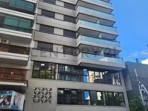 Excelente cochera fija en Villa Urquiza.