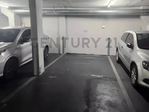 Excelente cochera fija en Villa Urquiza.