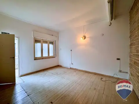 Calle 6 entre 60 y 61 1300