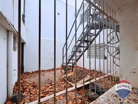 Depto Tipo Casa en Venta 26 años