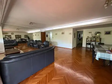 Departamento en Venta de 5 ambientes