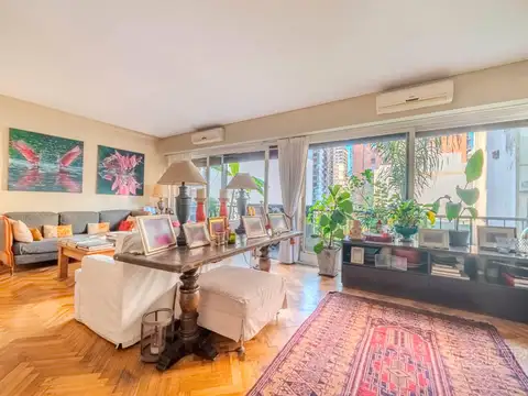 Departamento luminoso 3 dormitorios 2 baños completos Cochera cubierta Belgrano