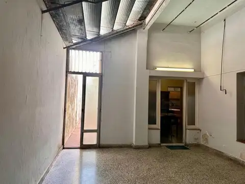 Venta Lote 43,3m x 8,66m c/vivienda. Nuevo valor