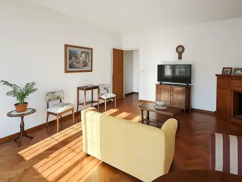 Casa Chalet  en Venta en Villa Adelina, San Isidro, G.B.A. Zona Norte