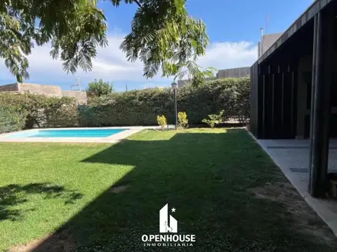 OPENHOUSE Vende Hermosa Casa con Vistas a La Montaña, Maipú.