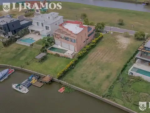 Espectacular lote en Naudir Aguas Privadas  al Rio