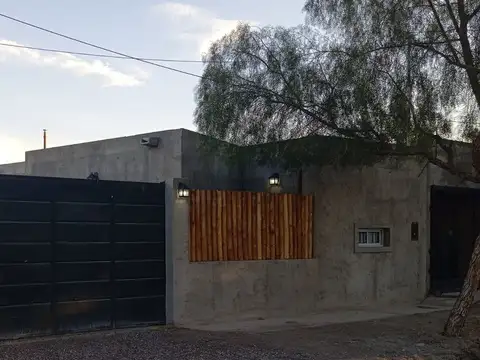 PROPIEDAD CON DOS CASAS EN VENTA-RODEO DE LA CRUZ
