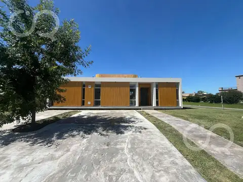 Casa en  venta en El Atardecer, Haras Santa María