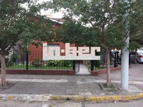 Casa - Venta - Argentina, Berazategui - CALLE 151 1292