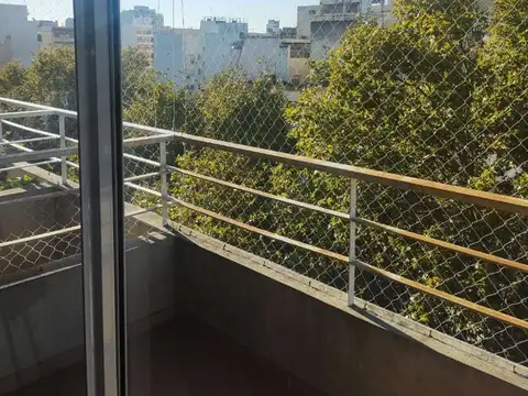 HERMOSO MONOAMBIENTE EN PISO 7 al FRENTE  
