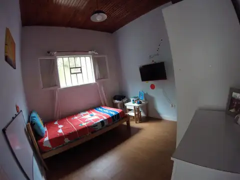 Casa 6 ambientes con 1 baño