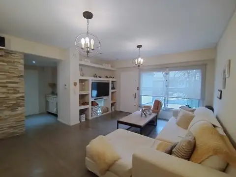 Casa 7 ambientes con 4 baños