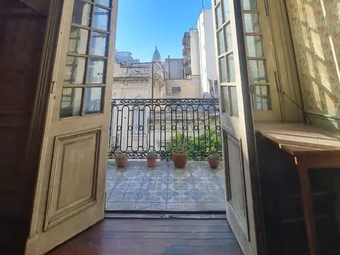 135mts 10 Amb A Refaccionar, Media Cuadra De Cafe Los Angelitos, Rincon Y Rivadavia