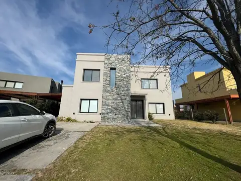 Casa en Venta en El Cantón Puerto 3 dormitorios, Escobar 100