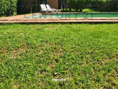 Casa venta 5 amb, 3 dormitorios con pileta en Pacheco centro