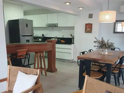 Casa 3 ambientes con 2 baños