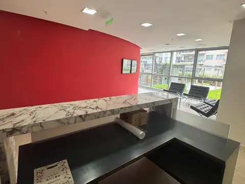 Oficina en Venta con 2 cocheras