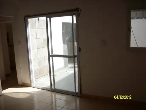 Depto Tipo Casa 3 ambientes con 1 baño