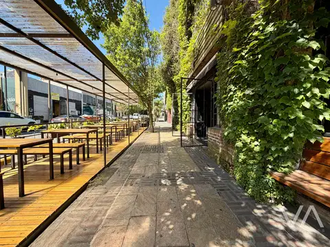 Local en Alquiler Via Púb.