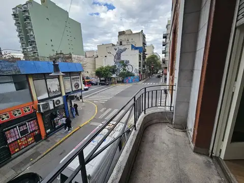 Depto 2 amb en venta en San Telmo con Balcon