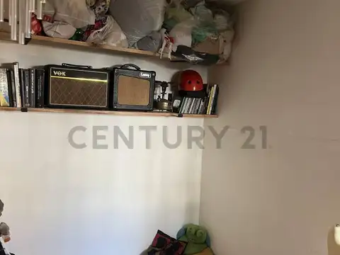 Excelente ph piso único al frente con balcón y terraza!