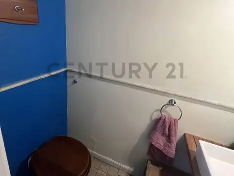 Excelente ph piso único al frente con balcón y terraza!